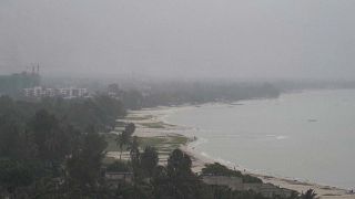 اقتراب الإعصار هدايا من سواحل تنزانيا
