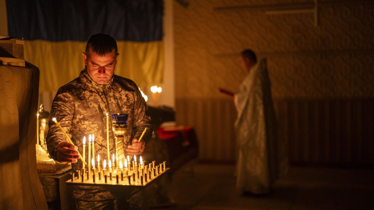 Ukraine and Russia mark Orthodox Easter under shadow of war thumbnail