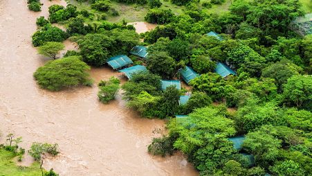آثار الفيضانات في كينيا