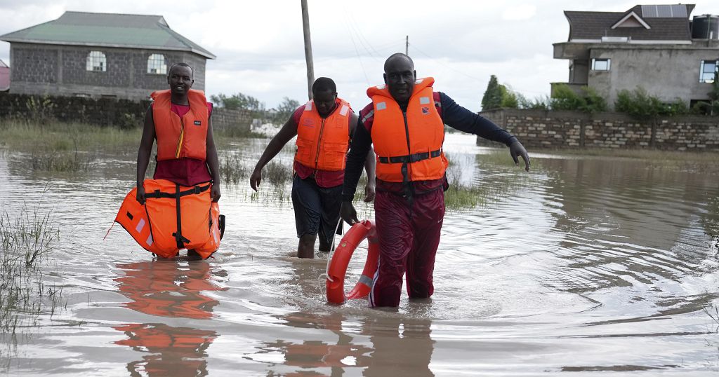 Kenya floods: death toll rises to at least 228