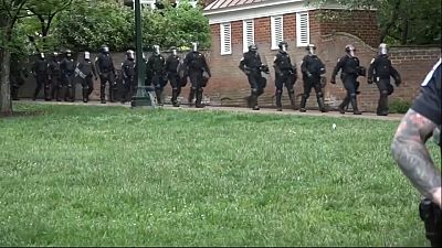 Die Polizei hat am Samstag eine Demonstration an der University of Virginia aufgelöst.