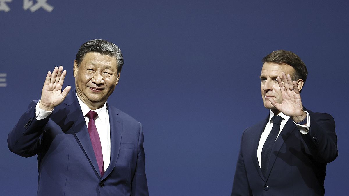 French President Emmanuel Macron and Chinese President Xi Jinping attend the 6th meeting of the Franco-Chinese Business Council in Paris, May 6 2024