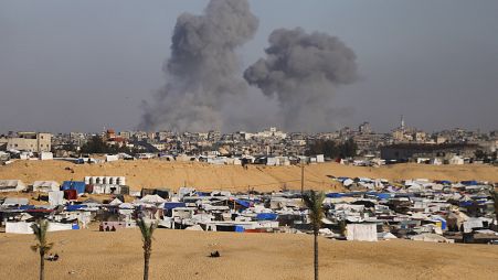 Ισρηλινοί βομβαρδισμοί στην Ράφα