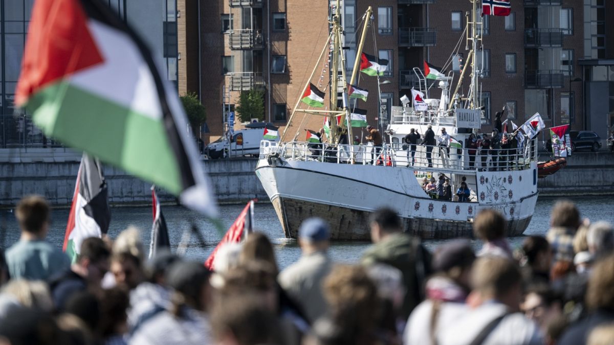 Palesztinpárti demonstráció a malmöi kikötőben