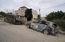Batı Şeria'nın Duma köyünde yaşayan İbrahim Davabşa isimli Filistinlinin evi ve araçları, Yahudi yerleşimciler tarafından ateşe verildi