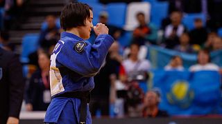 Galiya Tynbayeva (-48kg) donijela je prvu zlatnu medalju domaćinu Kazahstanu.