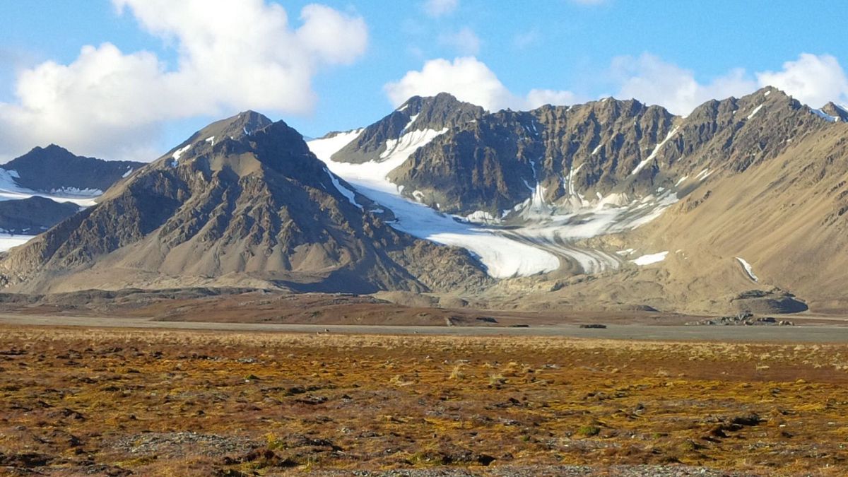 Town-sized private land in the Arctic is up for sale for €300 million thumbnail