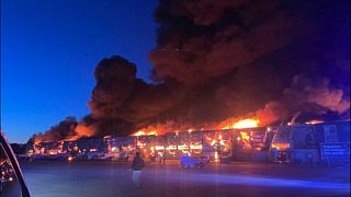 Según la brigada de bomberos, más del 80% del recinto estaba en llamas.