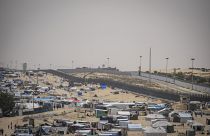 Palestinos desplazados en un campamento de refugiados en las proximidades de Rafah el 10 de mayo