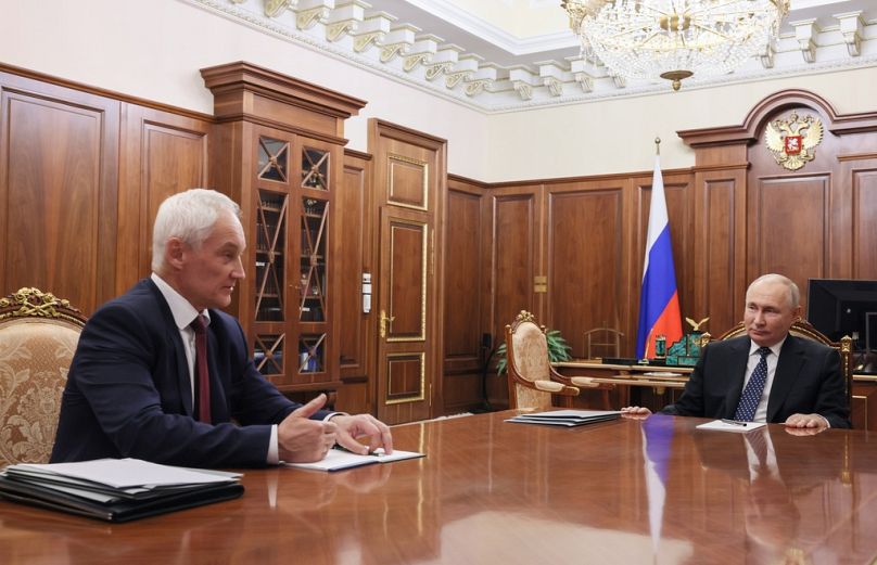 Ο Βλαντίμιρ Πούτιν με τον νέο υπουργό Άμυνας της Ρωσίας