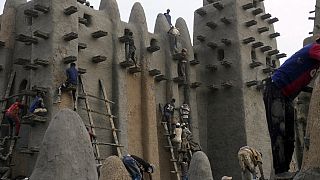 Des milliers de Maliens au replâtrage de la Grande Mosquée de Djenné