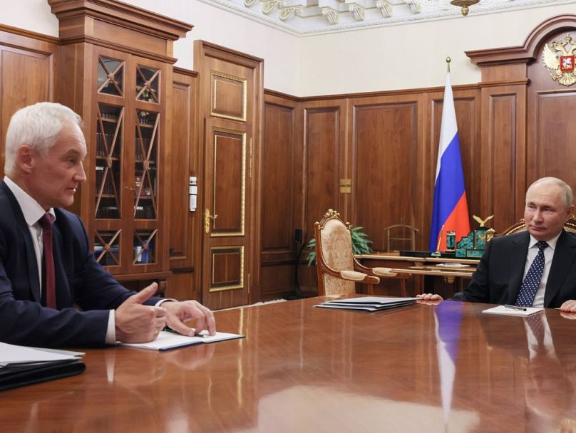 Belouszov és Putyin a Kremlben