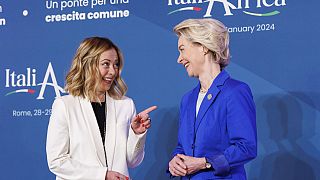Não é certo se a presidente da Comissão Europeia vai encontrar-se com a primeira-ministra italiana Giorgia Meloni