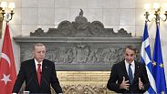 Cumhurbaşkanı Recep Tayyip Erdoğan (sol), Yunanistan Başbakanı Kiryakos Miçotakis