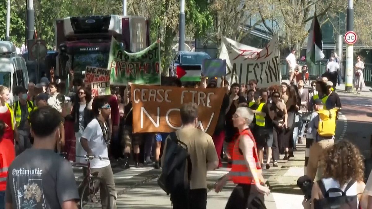 WATCH: Universities of Turin and Amsterdam join Pro-Palestinian demonstrations thumbnail