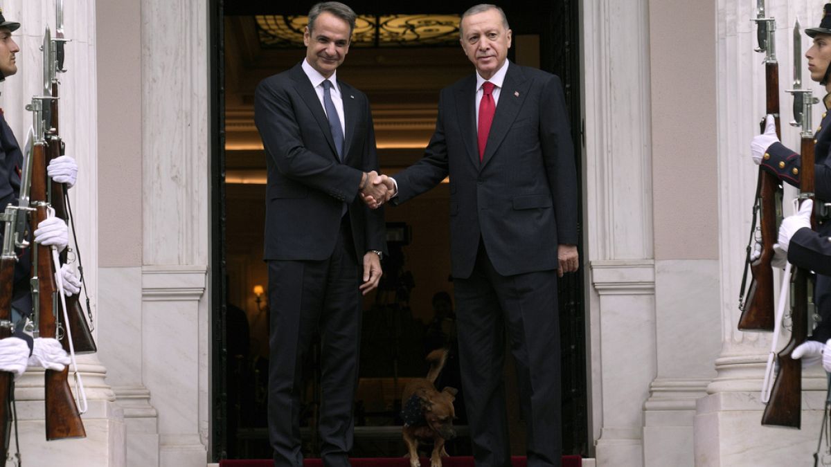 Erdogan és Micotákisz szerint is fényes jövő elé néznek a török-görög...