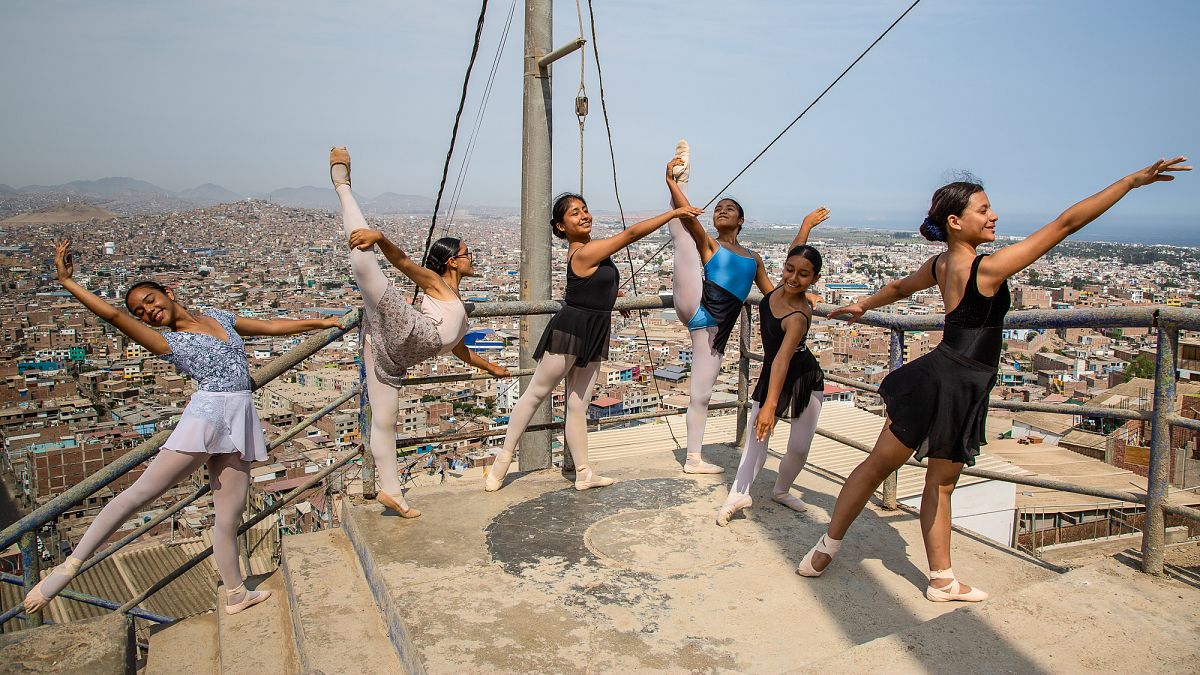 Watch: The young ballet dancers reaching for the sky in Peru thumbnail