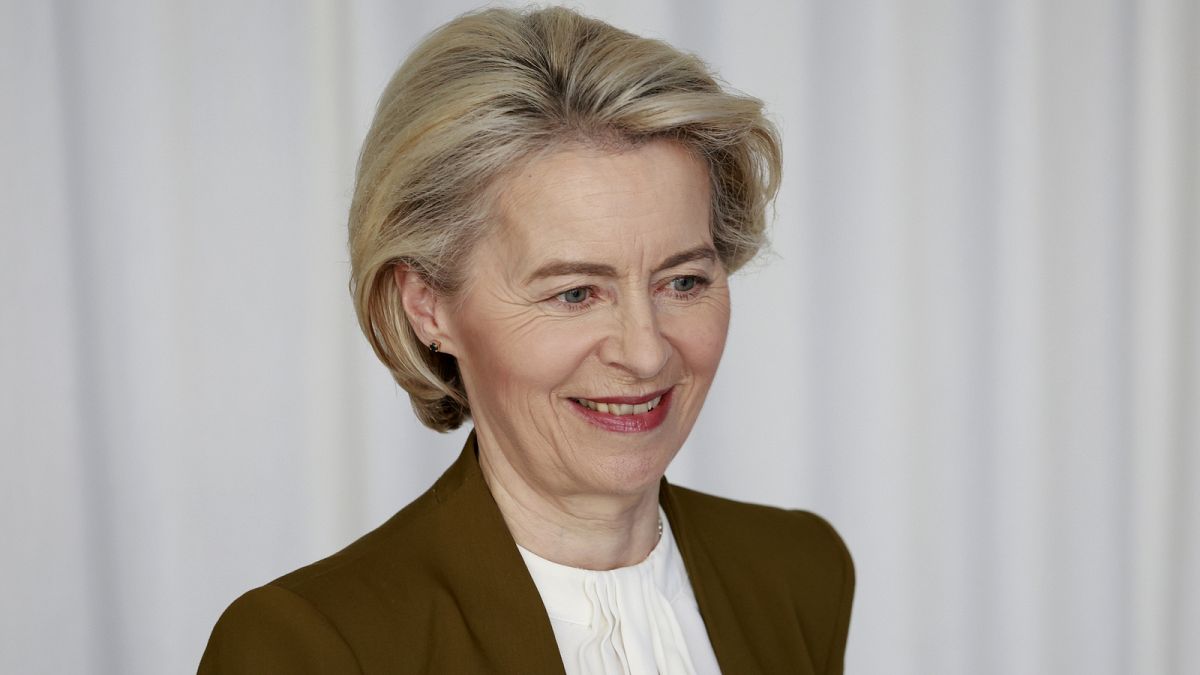 A candidata principal do PPE e Presidente cessante da Comissão Europeia, Ursula von der Leyen