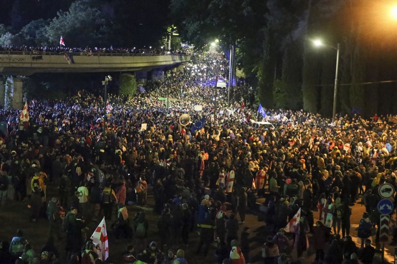 Протесты в Тбилиси продолжались до поздней ночи