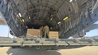 وصول طائرة محملة بصناديق ذخيرة أمريكية لإسرائيل إلى قاعدة نيفاتيم الجوية الإسرائيلية 2023/10/13