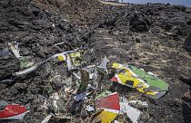 Etiyopya'da kalkıştan kısa bir süre sonra düşen  Boeing 737 Max 8 uçağının Etiyopya Havayolları'na ait bir uçuşunun enkazı, 10 Mart 2019