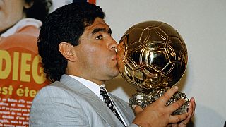 Les héritiers de Maradona veulent stopper la vente de son Ballon d'or