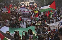 Miles de ciudadanos marchan en apoyo al pueblo palestino por las calles del centro de la Ciudad de México, miércoles 15 de mayo de 2024.