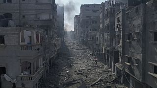 Vista de los escombros de los edificios alcanzados por un ataque aéreo israelí, en Jabalia, Franja de Gaza, el 11 de octubre de 2023.