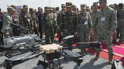 استعراض أسلحة في تدريبات عسكرية مشتركة بين الصين وكمبوديا