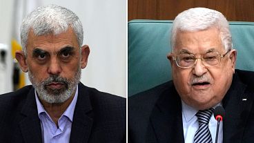 على اليمين، الرئيس الفلسطيني محمود عباس، وزعيم حركة حماس في غزة يحيى السنوار