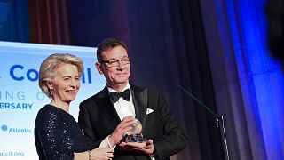 On 10 November 2021, Ursula von der Leyen received an award in Washington from Pfizer CEO Albert Bourla for her commitment to maintaining transatlantic ties.