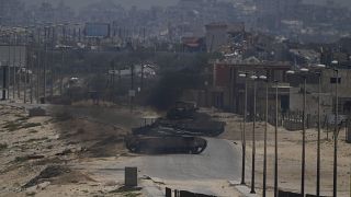 دبابات إسرائيلية في غزة