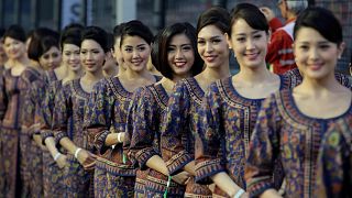 مهماندازان شرکت هواپیمایی ملی سنگاپور به تاریخ ۲۰ سپتامبر ۲۰۱۵