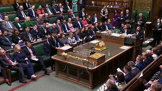 Le Premier ministre britannique parle d'une "terrible injustice" et assure qu'un programme d'indemnisation sera dévoilé.