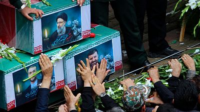 تشییع جنازه کشته شدگان سانحه سقوط بالگرد حامل ابراهیم رئیسی با حضور مردم تبریز