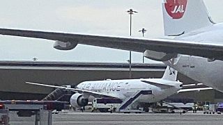 طائرة الخطوط السغافورية في مطار بانكوك