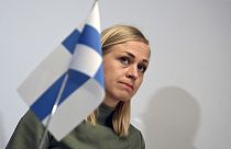 La ministre finlandaise des Affaires étrangères, Elina Valtonen, lors d'une conférence de presse près du poste de contrôle frontalier de Vaalimaa, , mercredi 22 mai 2024. 