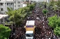 موكب نقل جثمان الرئيس الإيراني الراحل في بيرجند