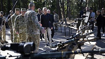 Az amerikai külügyminiszter ukrán fegyvermustrán KIjev közelében