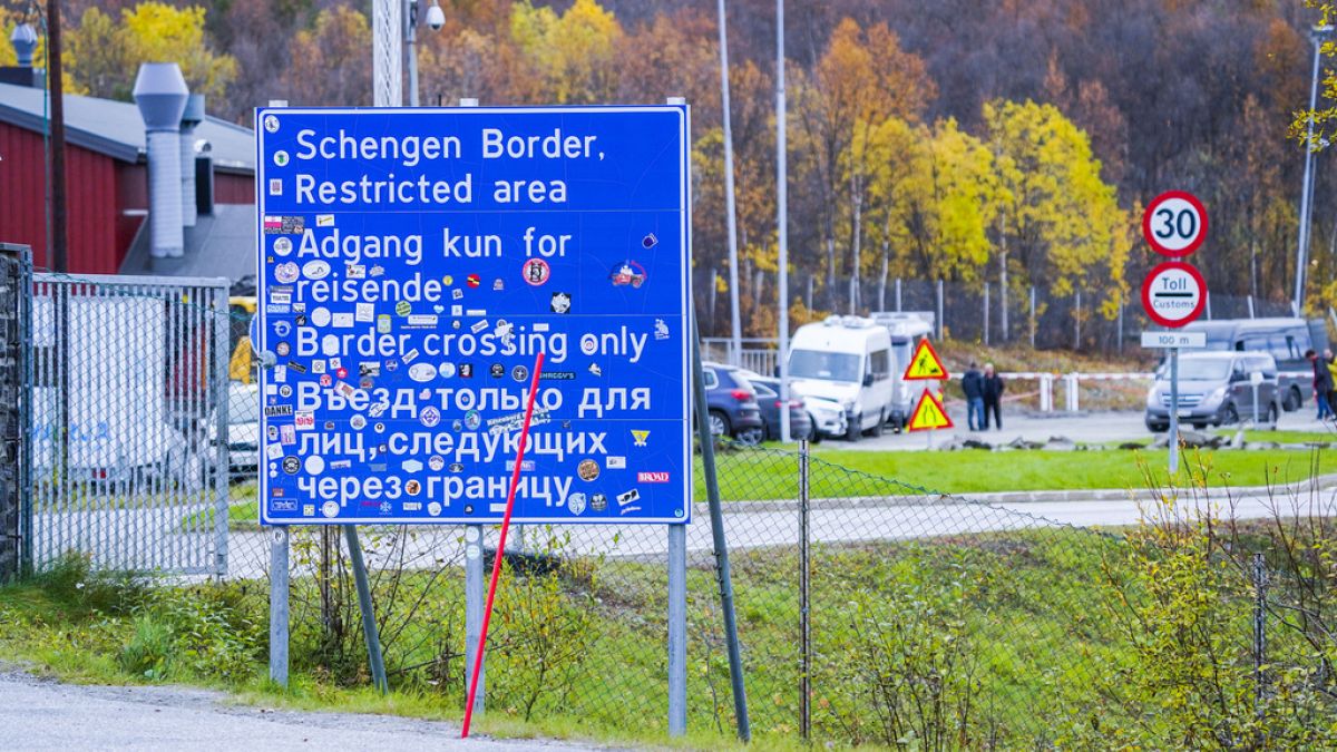 Archív fotó: a storskogi határátkelő a norvég-orosz határon