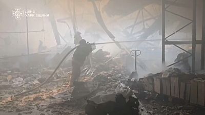 Destruição apos ataque russo em Kharkiv