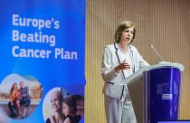 El Comisario Kyriakides durante un acto sobre supervivencia al cáncer en Bruselas. 