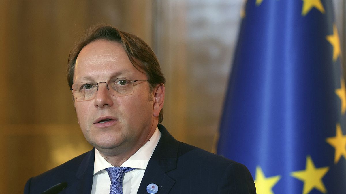 EU enlargement chief says mix-up led to Georgian PM's death threats claim thumbnail