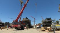 Partes de una fragata francesa en construcción en los astilleros de Salamina