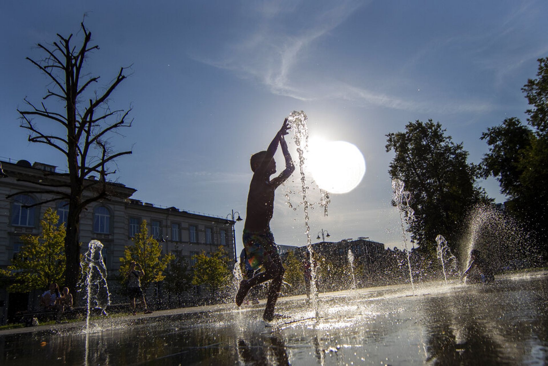 Sommerrevival Im Saarland Temperaturen Steigen Nach Stürmischem Wochenstart - lx10v0x