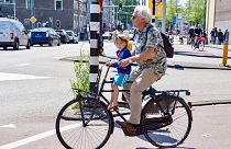 Die meisten Niederländer fahren jede Woche Rad. Davon könnten andere europäische Länder lernen.