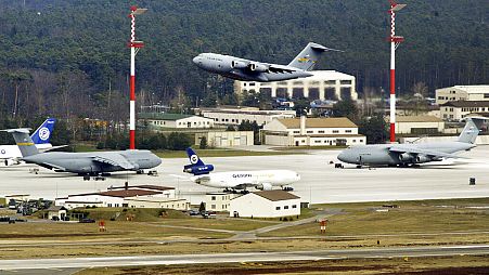Des avions décollant de la base aérienne américaine de Ramstein, le 3 avril 2003.