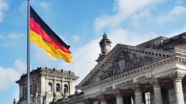 تسمح بطاقة الفرصة للمواطنين من خارج الاتحاد الأوروبي بالقدوم إلى ألمانيا لمدة عام من أجل البحث عن وظيفة. 