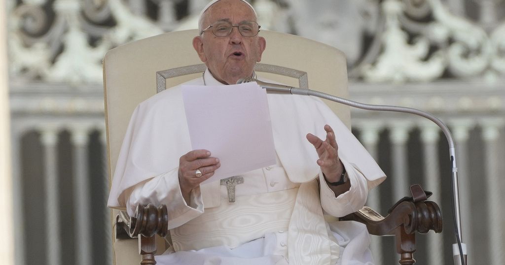 Pope Francis: what he mentioned about LGBT folks