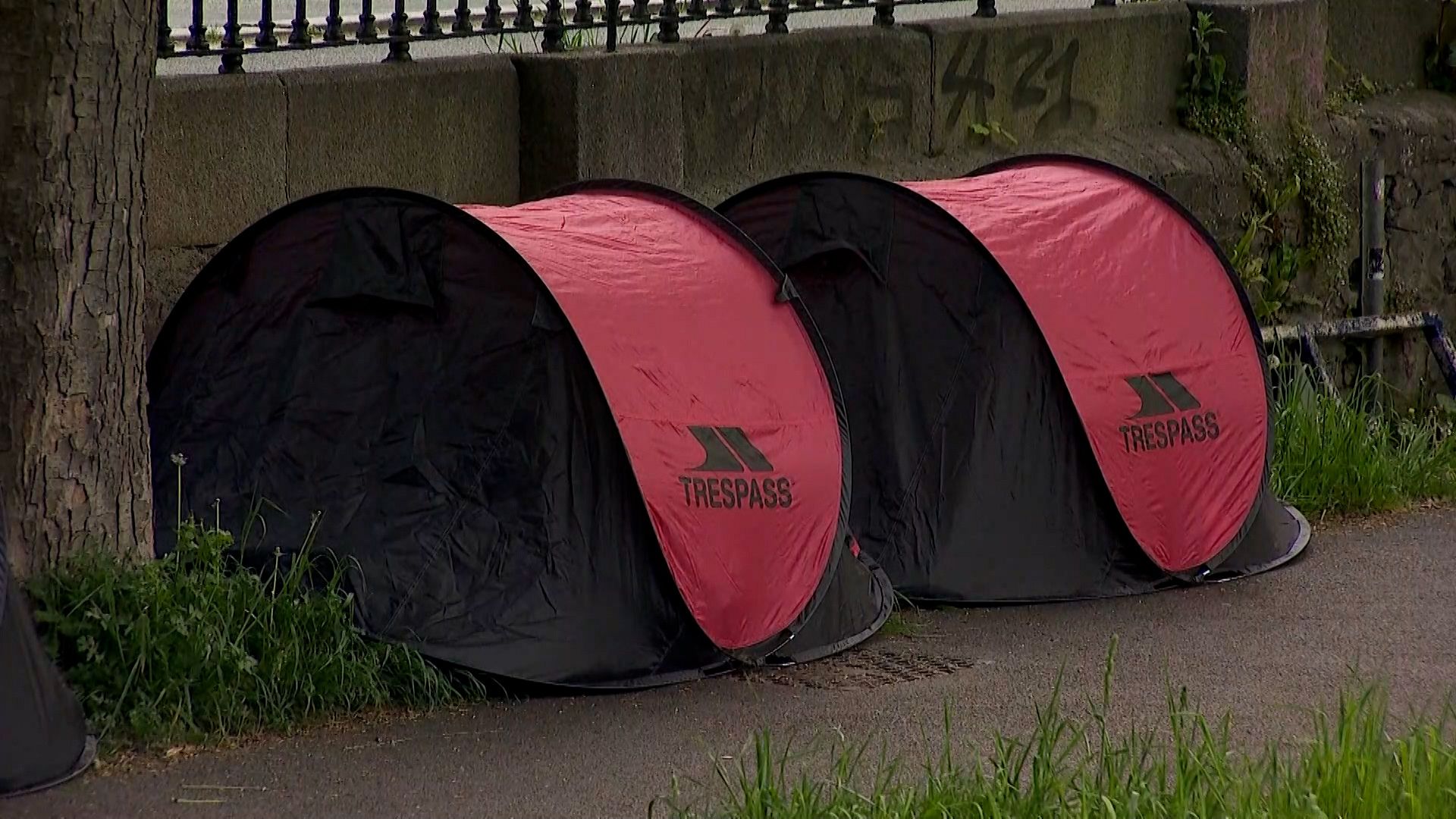 L'Irlanda nella tempesta perfetta: l'aumento dei richiedenti asilo si scontra con la crisi abitativa